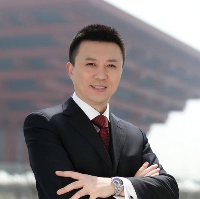 潘涛四十多岁为事业拼搏,全家来到北京,进入电视打拼_上海_老婆_工作