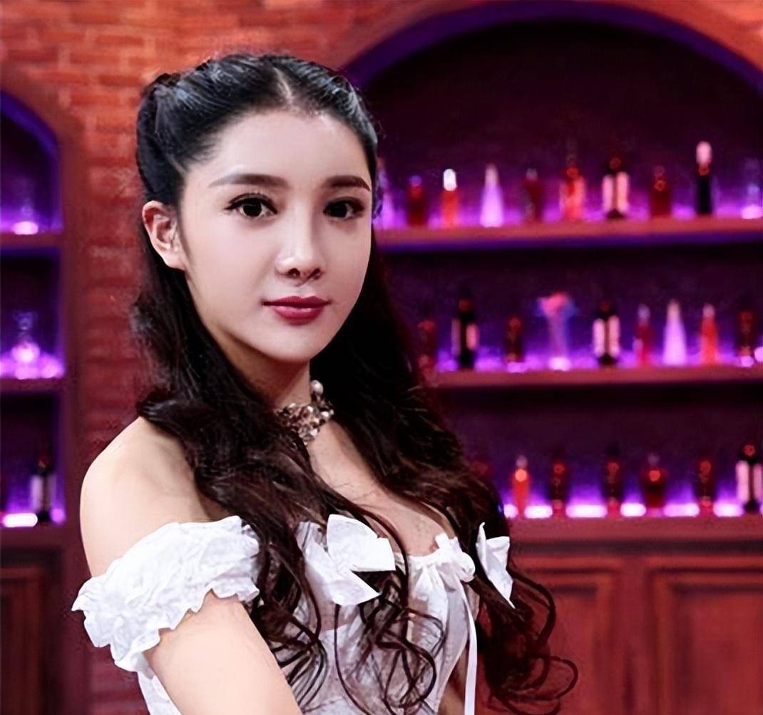 赵本山最美女徒弟,"裸体"坠楼身亡,同床男友证词让人意想不到_任娇