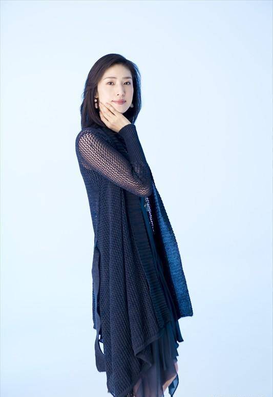 天海祐希、大地真央、黑木瞳、檀丽,盘点高人气的宝冢歌剧团OG_评价_退团_绀野真昼