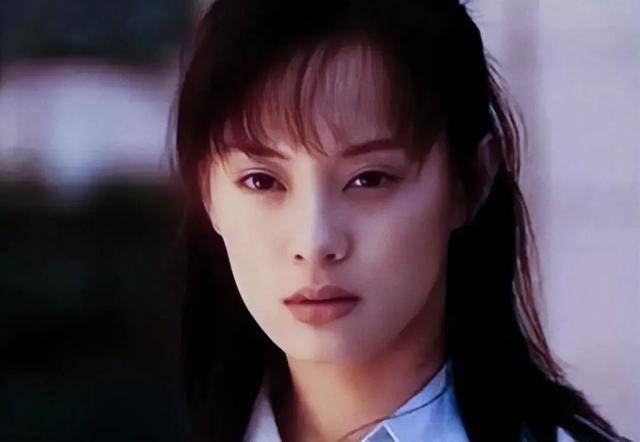一直到他大学毕业;2003年,《玉观音》播出后,孙俪一炮而红,她胆
