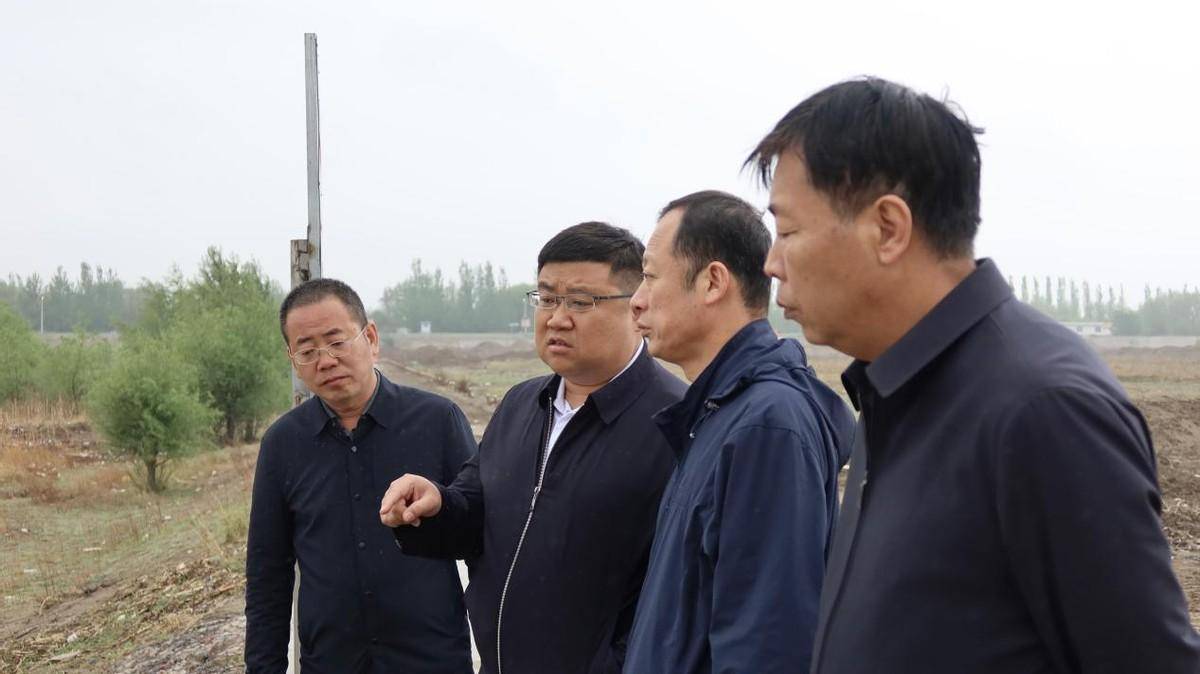 原平市领导冒雨调研我市防汛工作_王寅_滹沱河_部门
