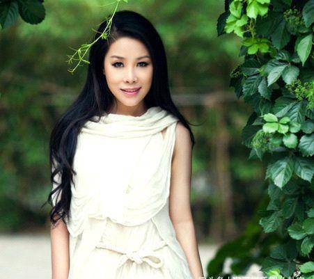 李玉刚老婆李雨儿照片图片