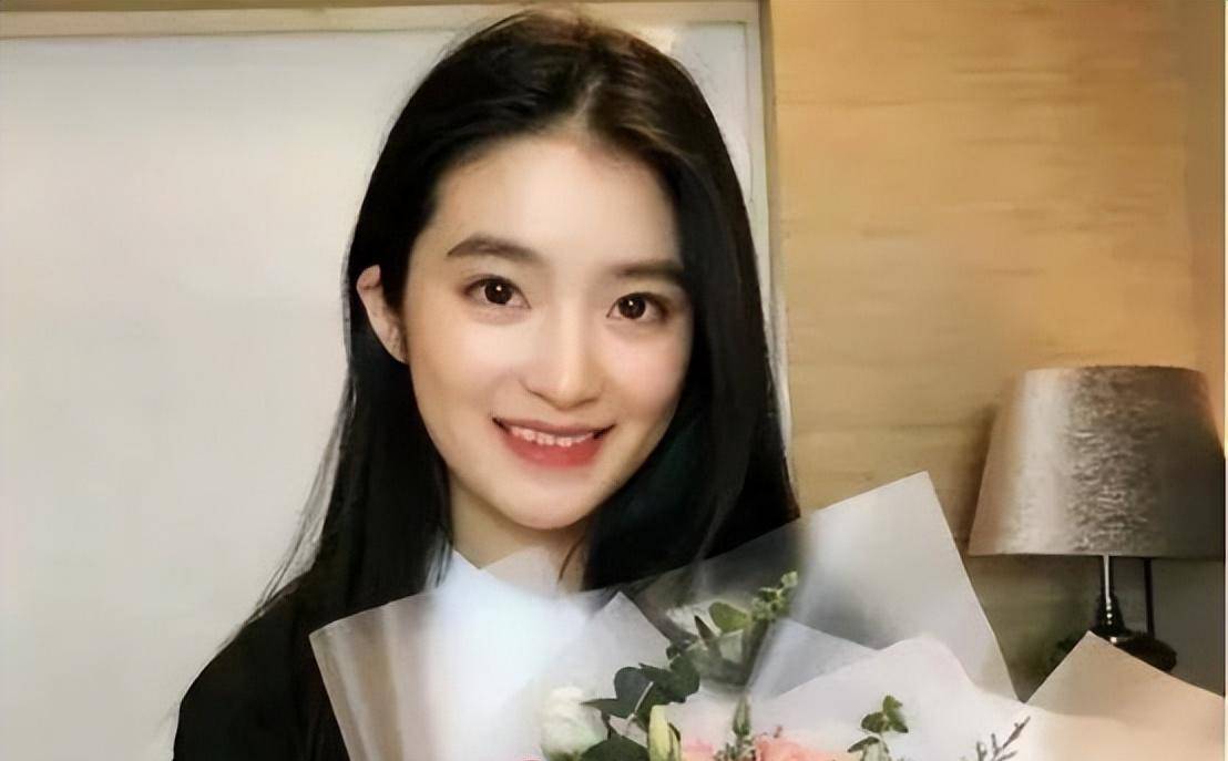 她不是林青霞的女儿,但长得像林青霞,比东方教主更霸气_柴蔚_胡玫