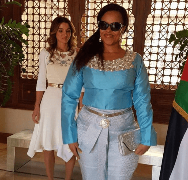 斯威士兰国王带博士老婆,泰王第四任妻子好风光_王储_观礼_比利时