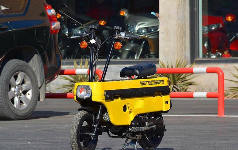 本田最小的摩托车,48cc单缸水冷,马力2.5匹,可折叠_搜狐汽车_搜狐网