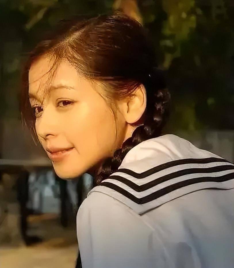 徐若瑄给周杰伦写歌,有着御姐气质萝莉长相,电影里风华绝代_时尚_女人