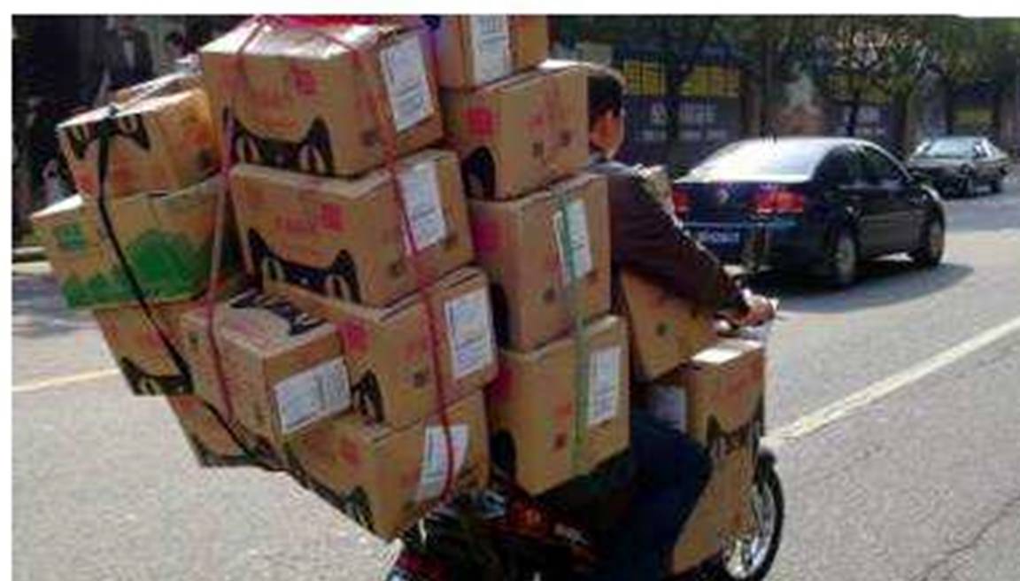 为什么快递员工资月入过万却没人愿意干？原因有三点