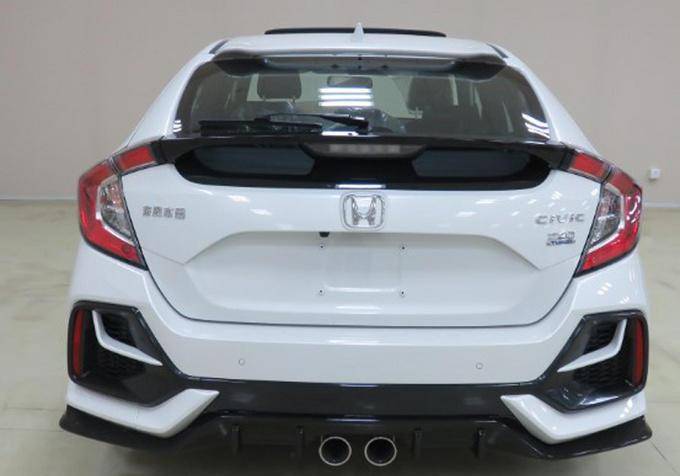 国产本田思域两厢版3月上市,车的外观很有性能感