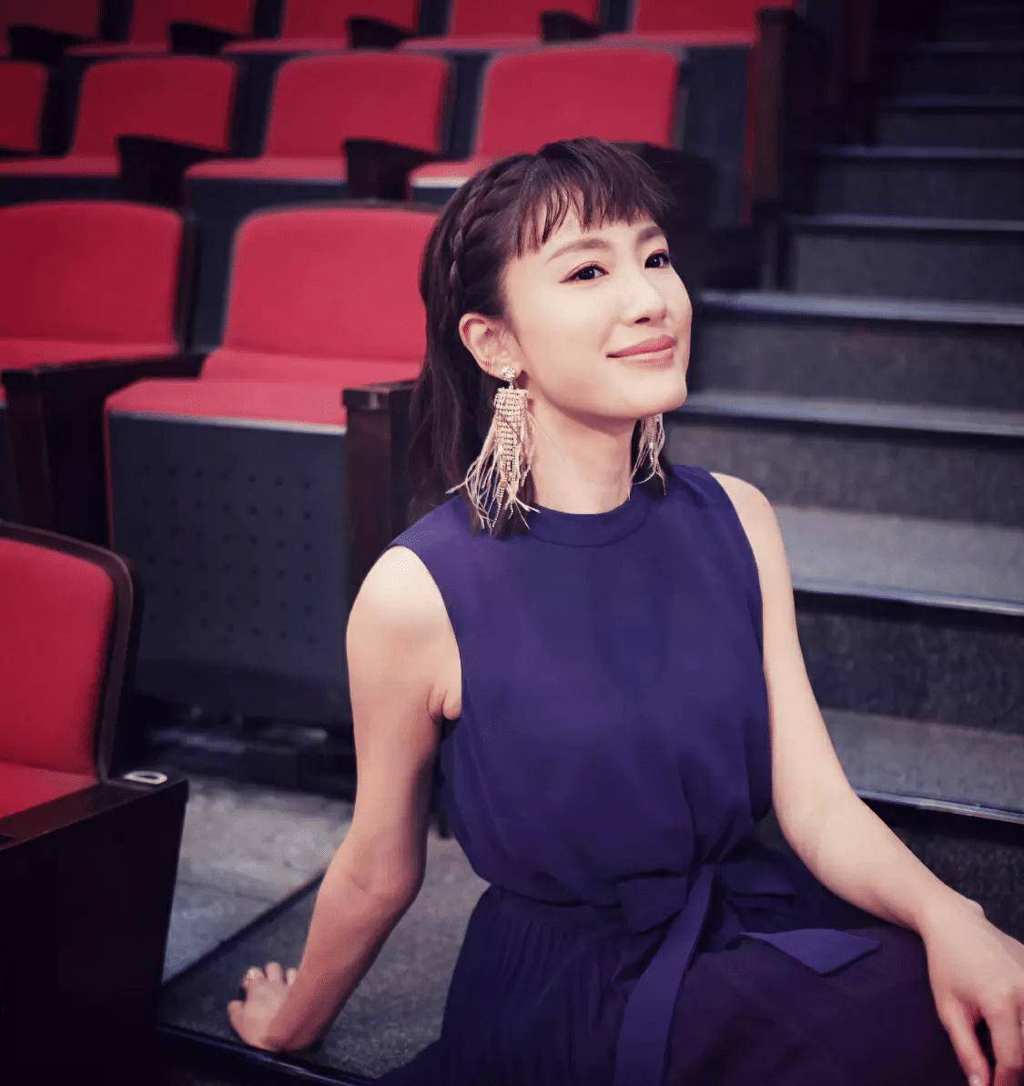 蒋家旻爆有痴情男子追求自己,8年3次拒绝对方:我不着急结婚_事业_观众