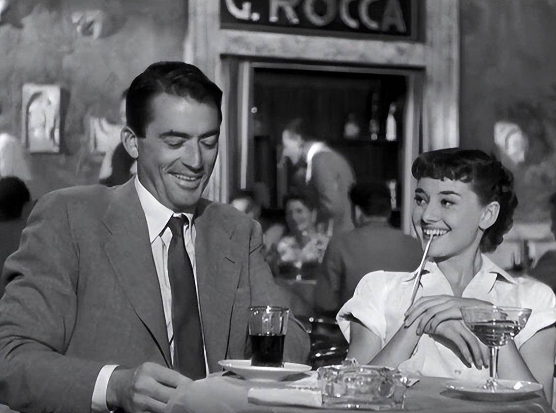 《罗马假日》:探究电影中的浪漫主义和自由精神_观众_场景_情节