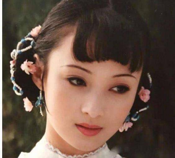 盘点90年代内地古装美女,没想到她们曾经那么美?_蒋勤勤_何晴_陈红