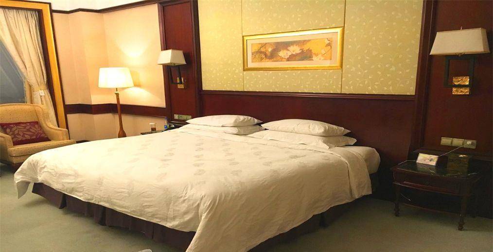 年薪将近30万的“酒店试睡员”，吃住费用全免，为何没人愿意干