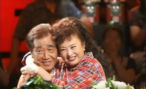 "歌王"张帝:两婚两离,3婚娶女儿闺蜜,67岁还能生大胖小子!