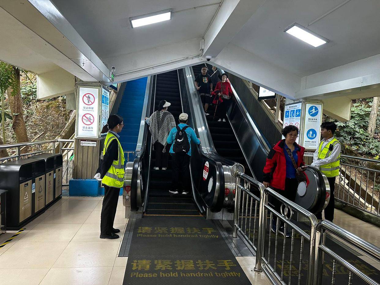 黄果树瀑布大扶梯好玩吗?_游客_旅游_景区