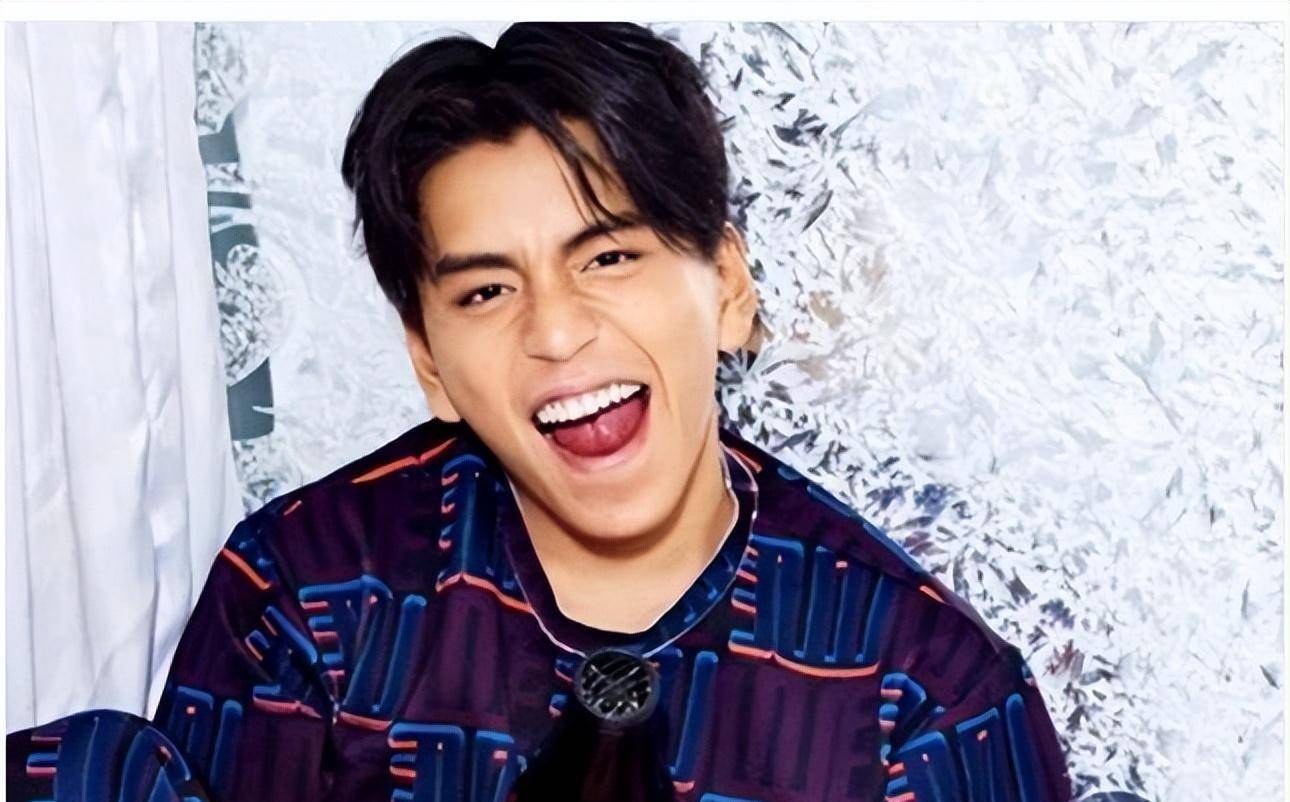 王大陆:元气少年蜕变史,出道八年仍配角,"情场浪子"钟爱姐姐_父亲