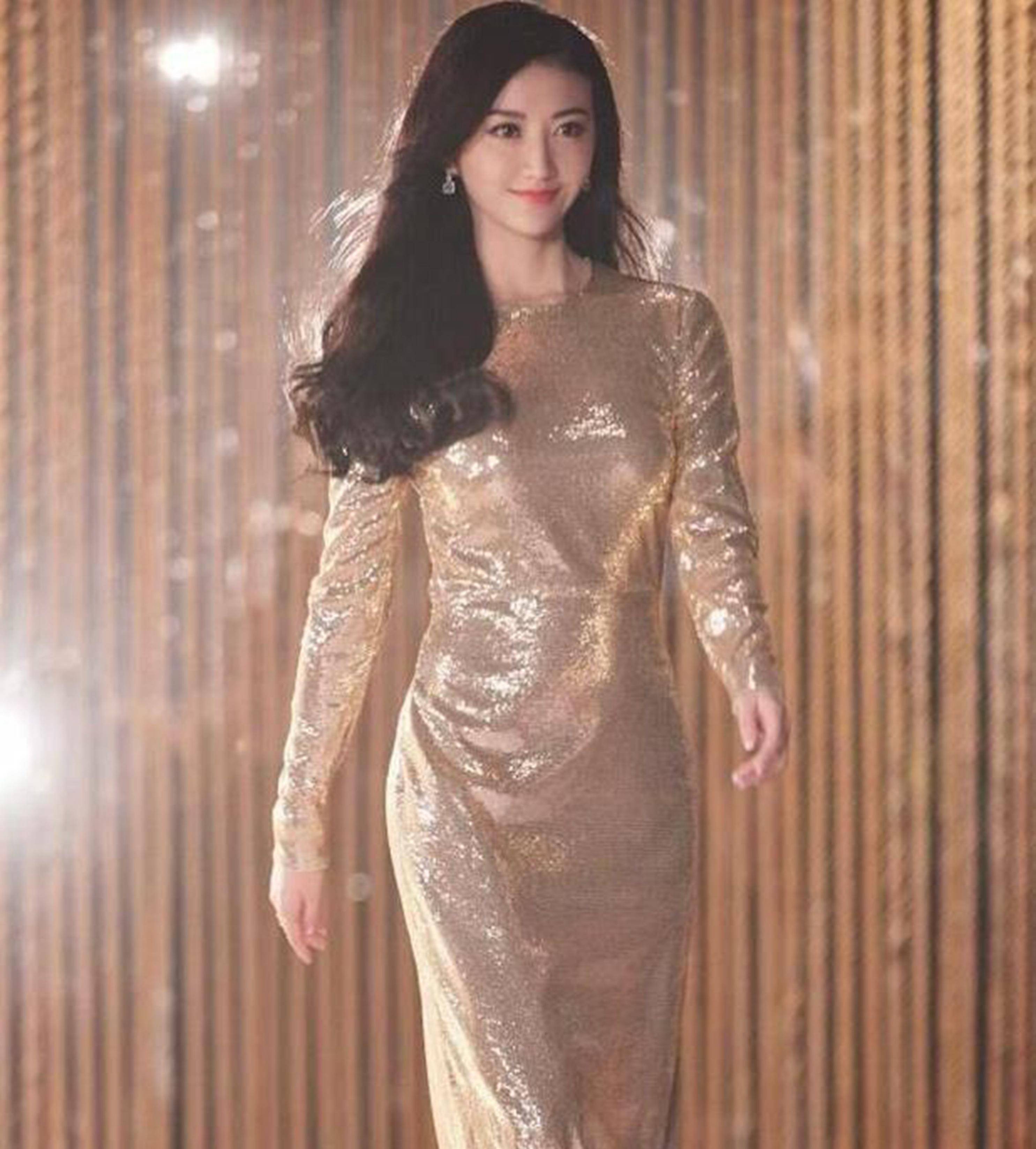 "蜜桃臀"过时了,景甜的"括号臀"才叫惊艳,网友:这也太美了_角色_演技