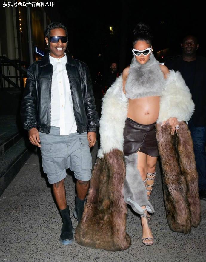 蕾哈娜与男友asap rocky现身街头,穿着时尚大胆,露出怀孕肚子_网友