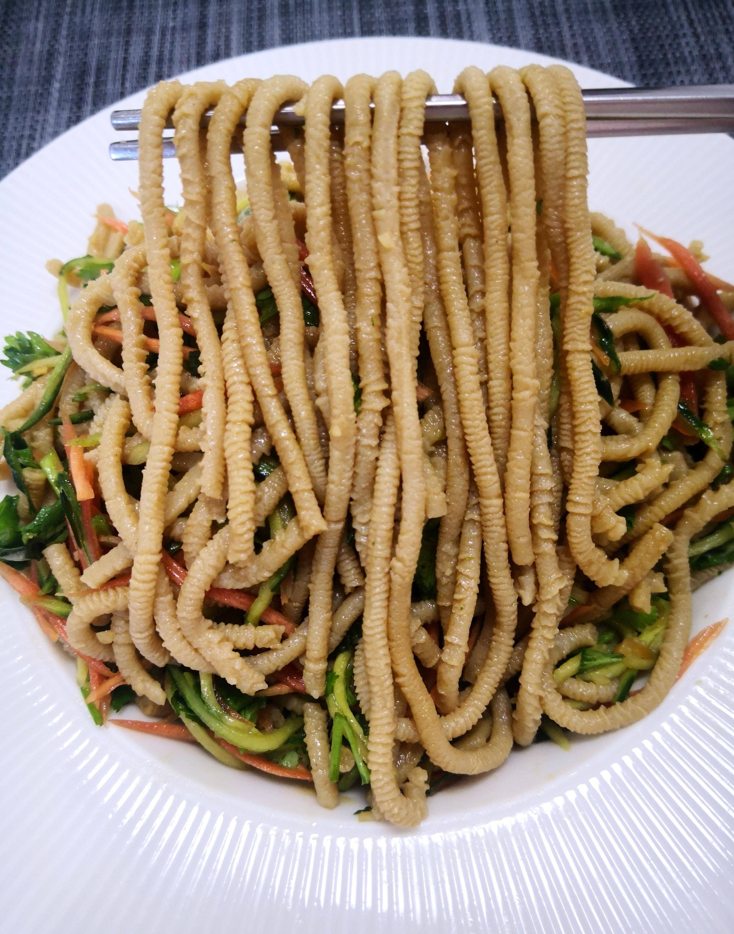 试试这道凉拌莜面吧,酸香开胃还很劲道_影响_莜麦_食欲