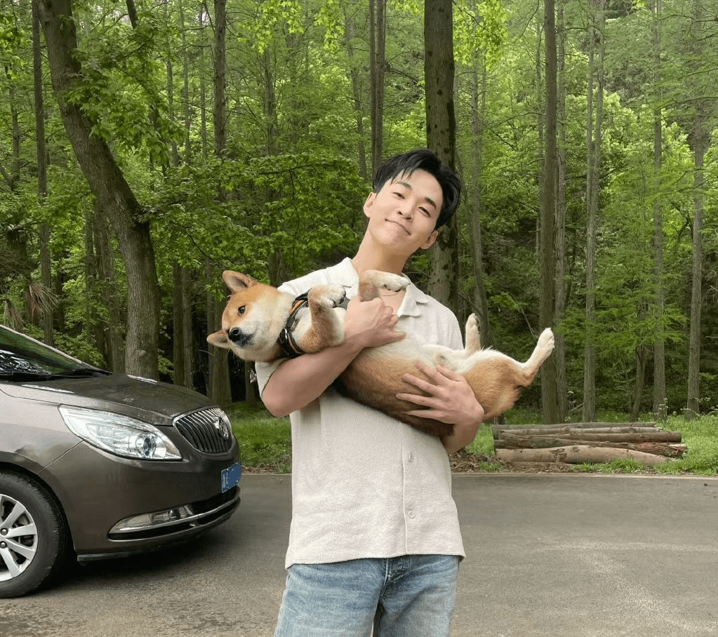 刘宪华henry回归《向往的生活》,还是原来的配方才有原来的气质_大华