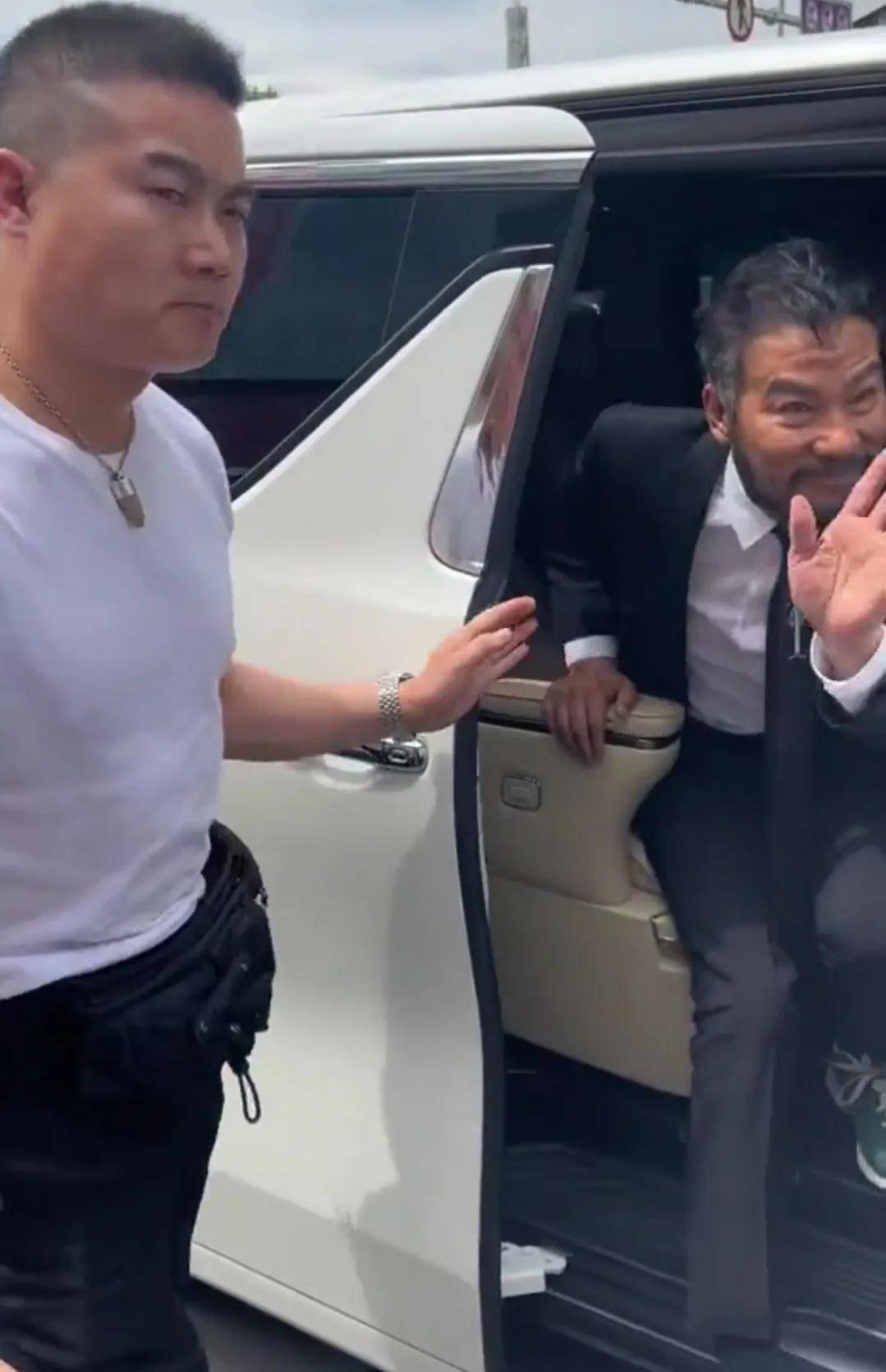 68岁任达华参加商演!