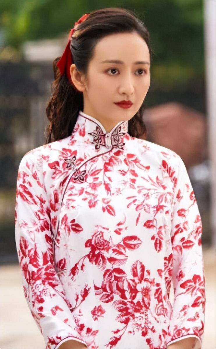 王鸥民国旗袍秀身材,曲线优雅惊艳众人!_人们_时尚_风格