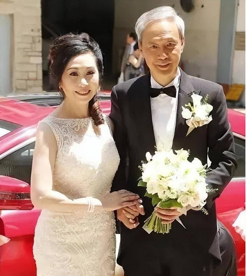 后来,陈荣峻在机缘巧合下又遇到了演员吴香伦.