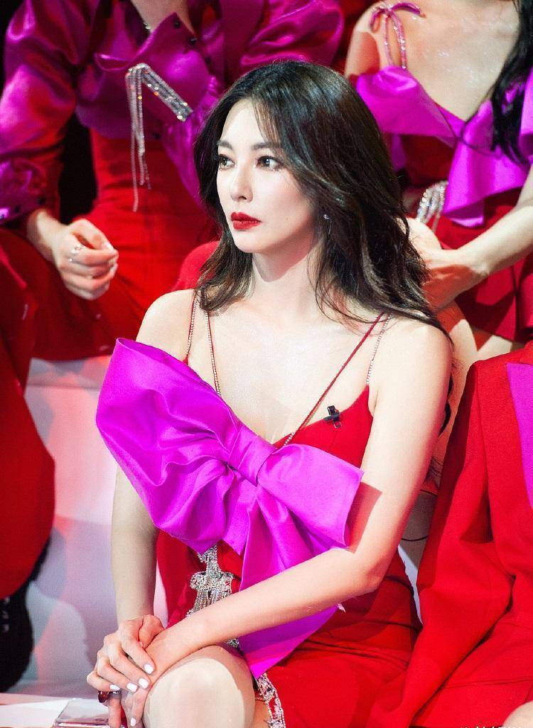 张雨绮资源有多好?《浪姐》刚结束不久,新的综艺节目又即将来袭