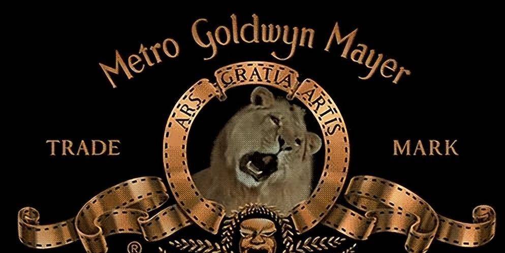 以好莱坞为例,米高梅电影公司选择的是一个不断怒吼的狮子.