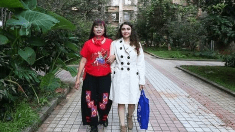 2016年古巴女孩爱上一名云南小伙,退学后追到中国,后来怎样了_叶民