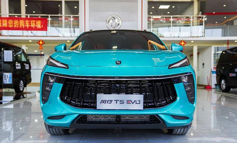 东风版"玛莎拉蒂"正式到店,车标酷似狮子座,192马力配四排气_搜狐汽车