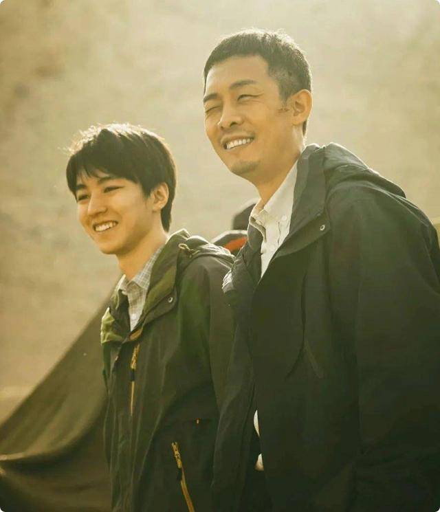 第三位演员王源虽然有过表演的经验,但却是三小只里唯一一位以"音乐"