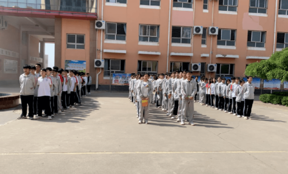 衡水市故城县职教中心开展防灾减灾应急疏散演练_师生_工作_我校