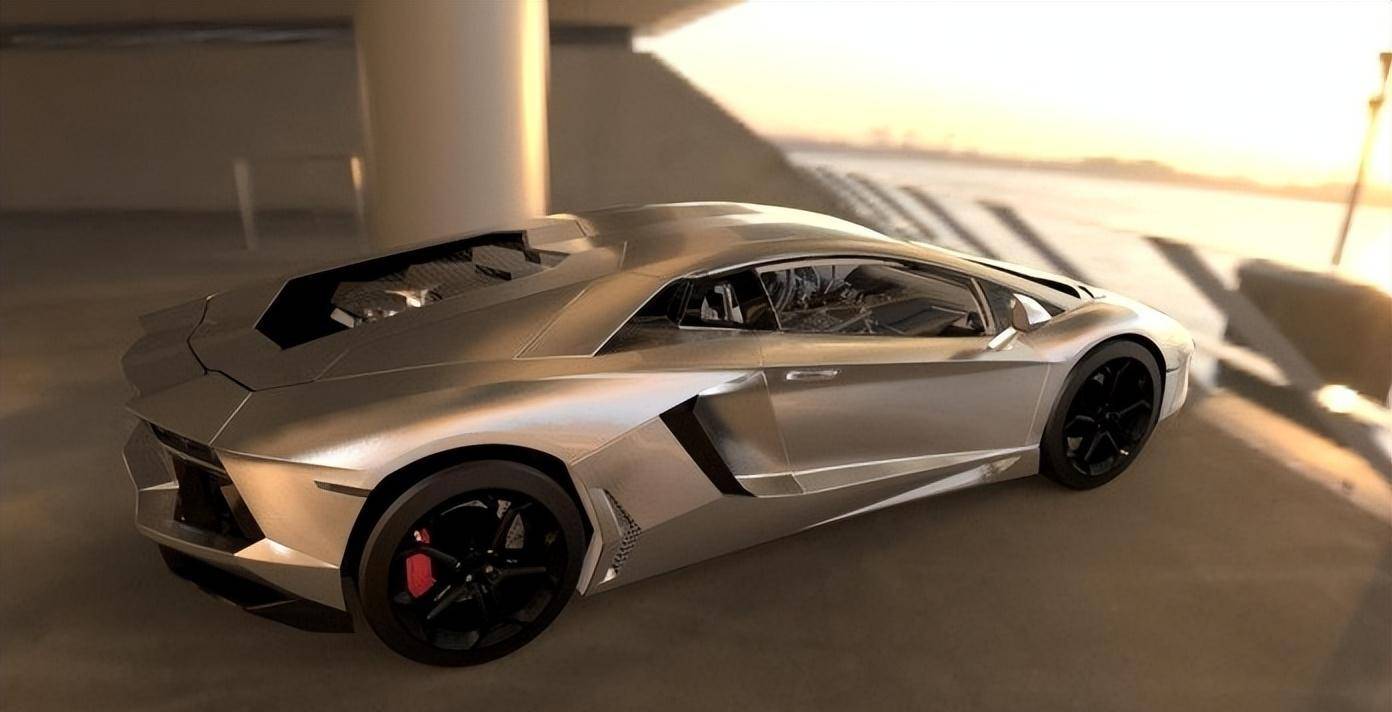 而现在他常开的一辆兰博基尼也已经达到700万的价值.