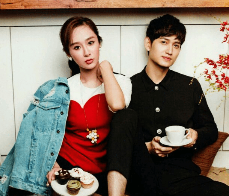 马可喜当爹,任嘉伦杨紫在线留言,《花千骨》主创大方亮相恭喜_菠萝