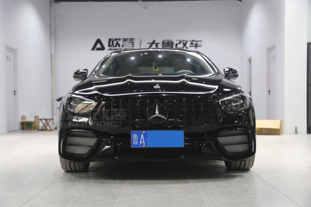 奔驰e coupee53升级后唇尾喉 原厂座椅加热 原厂电尾门竖杠中网 亮黑