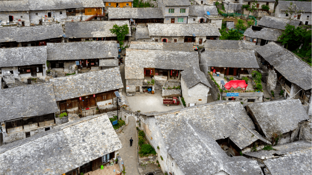 安顺| 走进21℃的城市,镇宁神秘而静谧的千年古寨——高荡村_布依