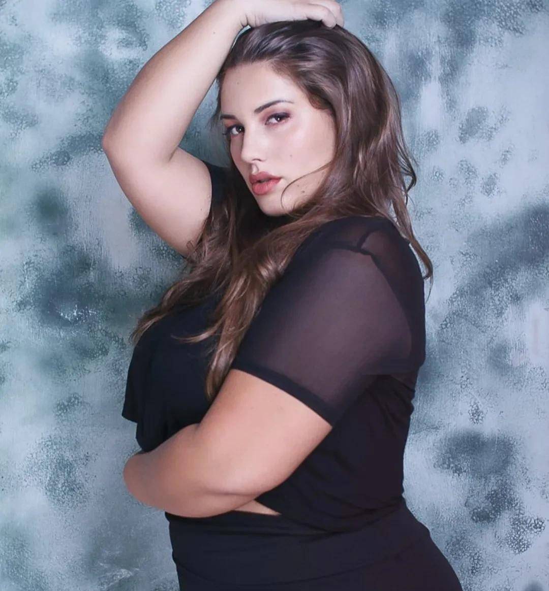 身材火辣的成熟女王,大码模特:cherella rowena_健身_拳击_爱好者