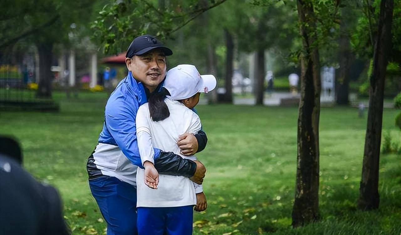 2018年5月,劉國樑夫婦陪同女兒到國外拉斯維加斯參加高爾夫比賽,橫掃8