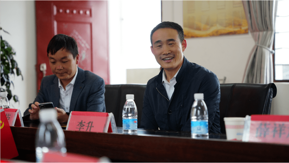 传递爱心,圆梦西畴|走进西畴开展爱心捐赠活动_教育工委_西畴县_中华