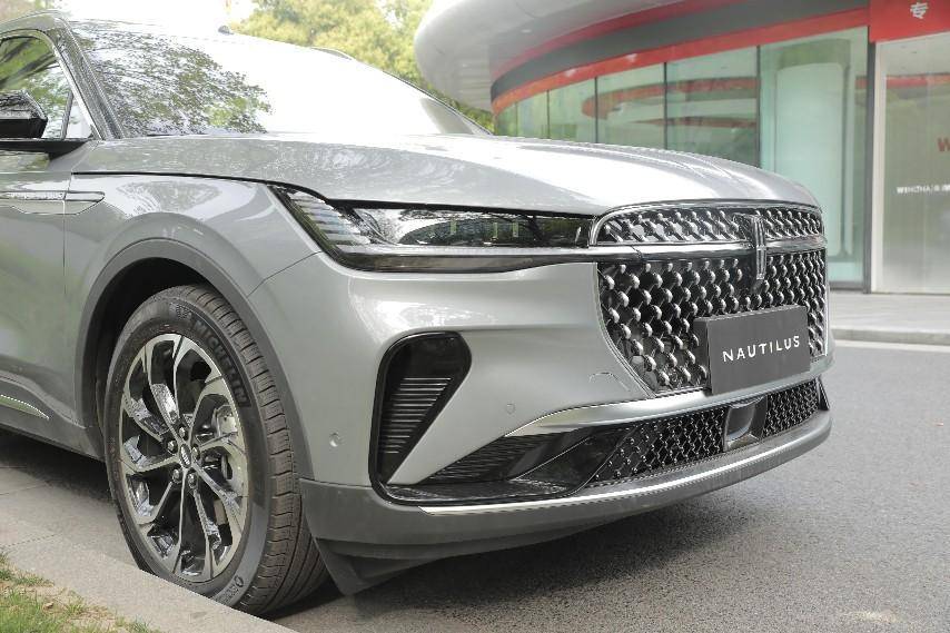 全新一代林肯航海家上市,颠覆中大型SUV市场竞争格局_搜狐汽车_搜狐网
