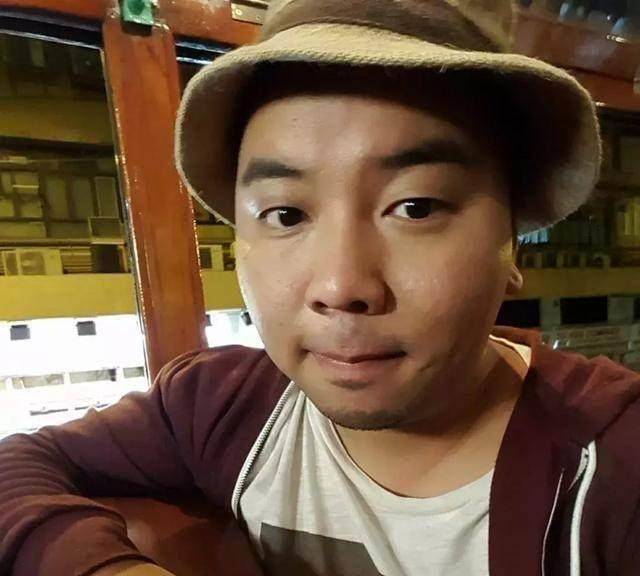 "港版曹格"出道8年罹患不治之症无法拍剧只能街头卖唱维持生计_陈康健