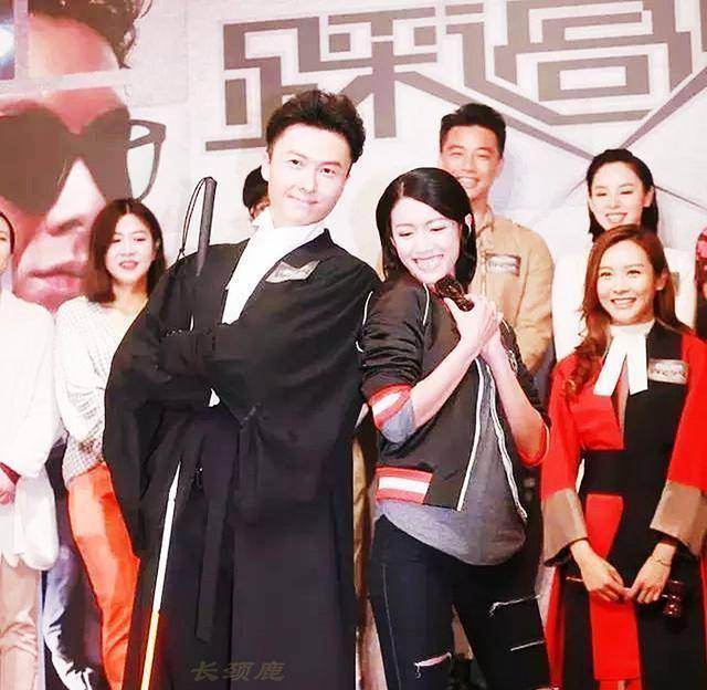 "持靓行凶"的蔡思贝,为什么不懂避嫌?_演技_王浩信_观众