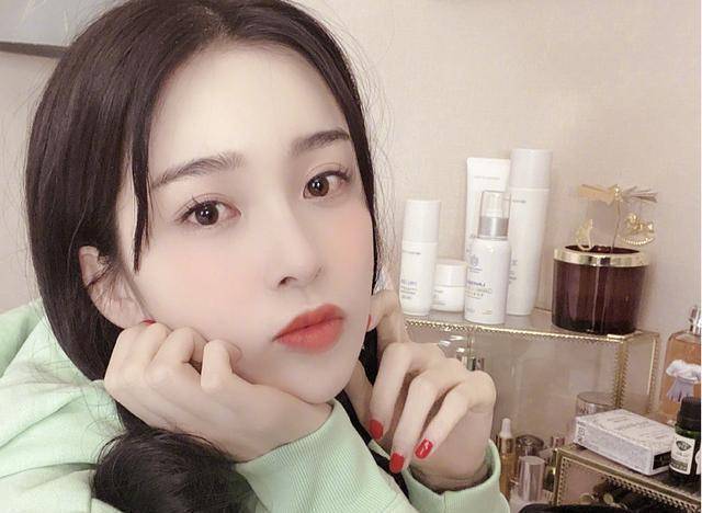 从赵韩樱子到赵樱子，改名不改运气，依旧是备受期待的女演员！（赵樱子是韩国人吗）