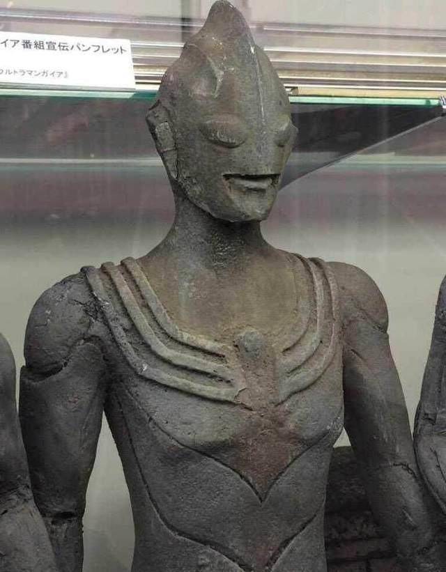 迪迦中的三个石像,水落石出了,一位是极光战士,一位是怪力战士_古代