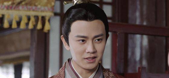 "学历不是唯一出路",任嘉伦的努力和成功散发出太多的正能量_宣传