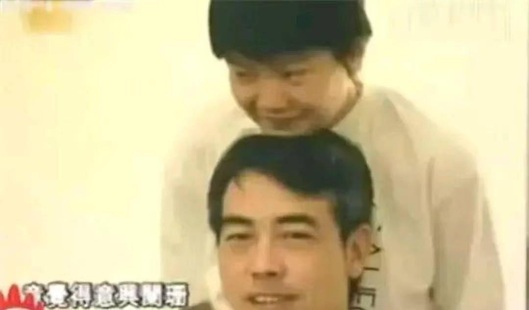 原创            “名门痞女”洪晃真敢说，撕掉娱乐圈虚伪面具，大赞高叶真实坦诚-“名门痞女”洪晃
