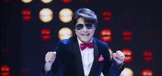 而早期张世玉参加《中国达人秀》时也刻意模仿过周星驰,不能说是神似