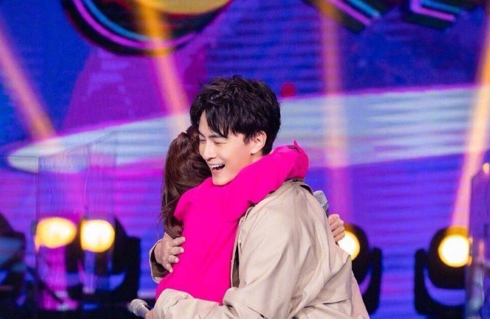 《嗨唱转起来》重回经典,"江直树"郑元畅,张柏芝上演回忆杀_ella_节目