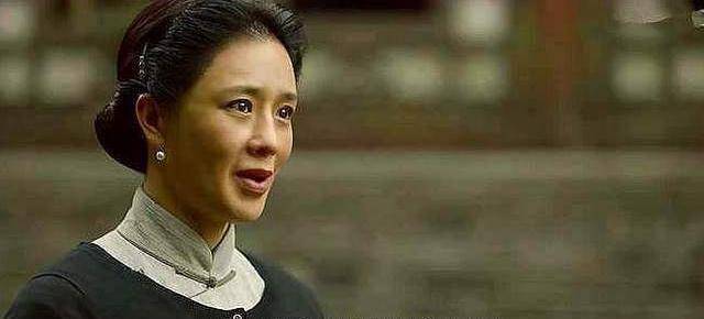 《觉醒年代》喜提白玉兰奖,但背后bug也不少,网友细数五大缺点_女性