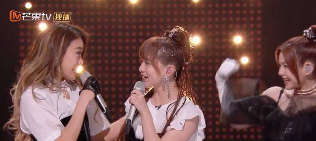 《浪姐2》容祖儿普通话成功出圈,阿兰公演舞台玩水拉满节目效果